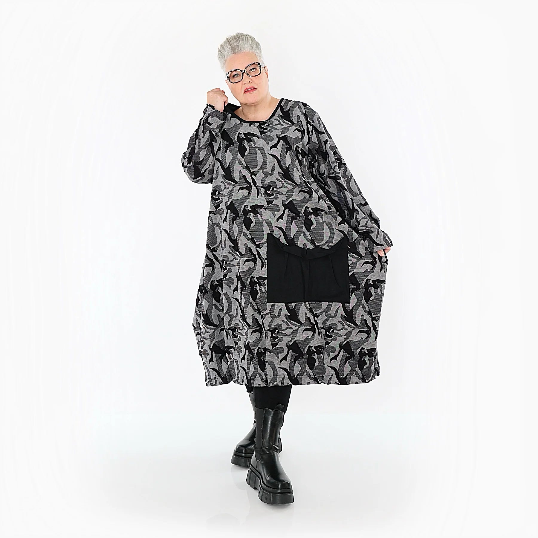 Ballonkleid von AKH Premium aus Viskose, P1012.7144, Grau/Schwarz, Wellen, Ausgefallen
