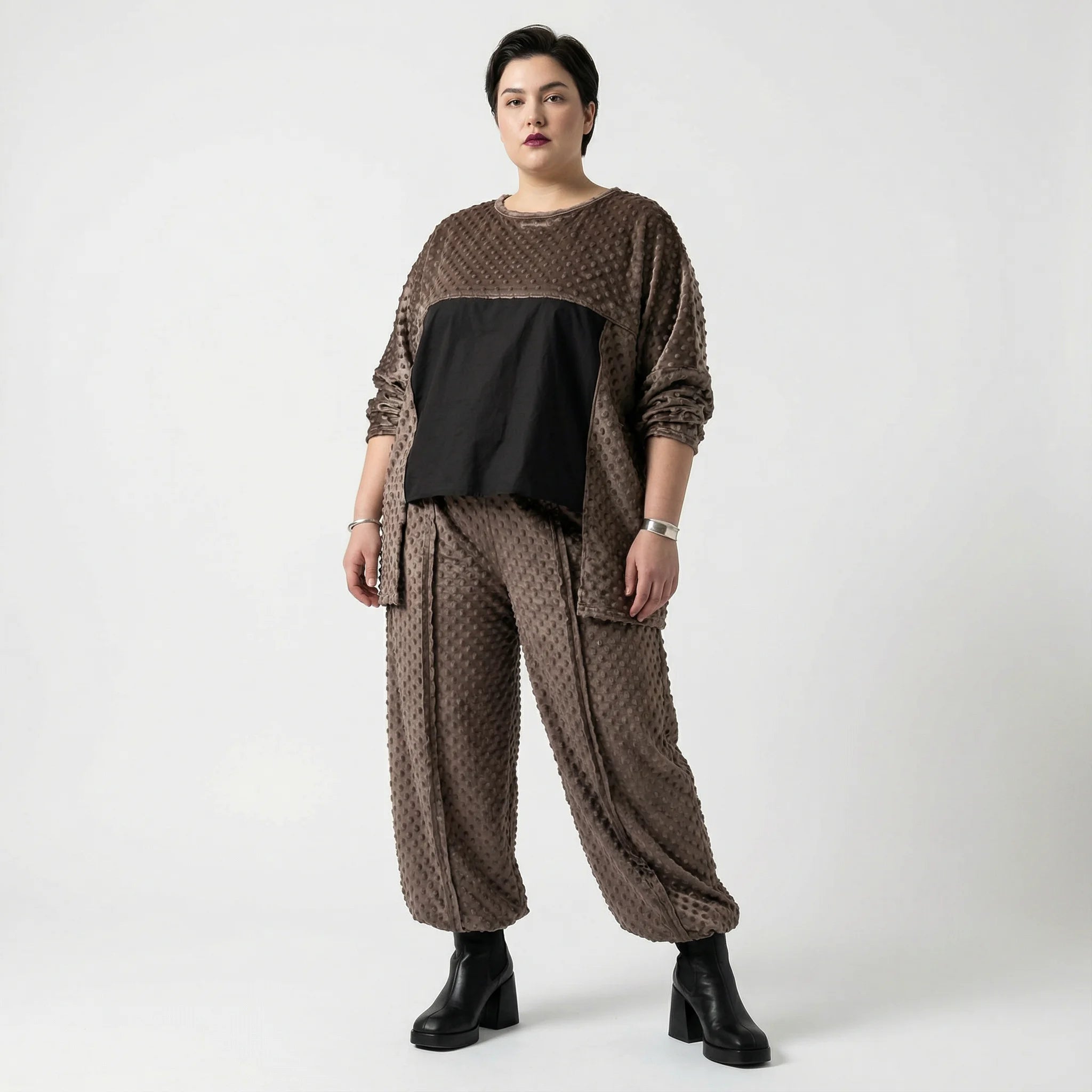  AKH Premium Bigshirt in kastiger Form, aus Materialmix, P1030.7173, Taupe/Braun, Punkte