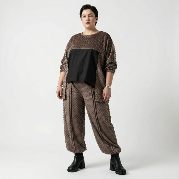  AKH Premium Bigshirt in kastiger Form, aus Materialmix, P1030.7173, Taupe/Braun, Punkte