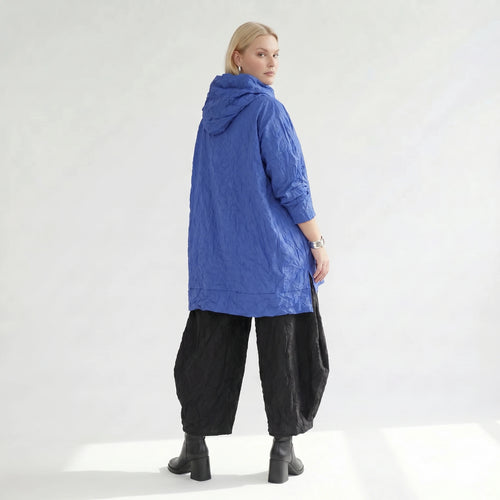 Stilvolles Oversize Big Shirt im modernen Lagenlook aus luftiger Crash-Popeline, Royalblau