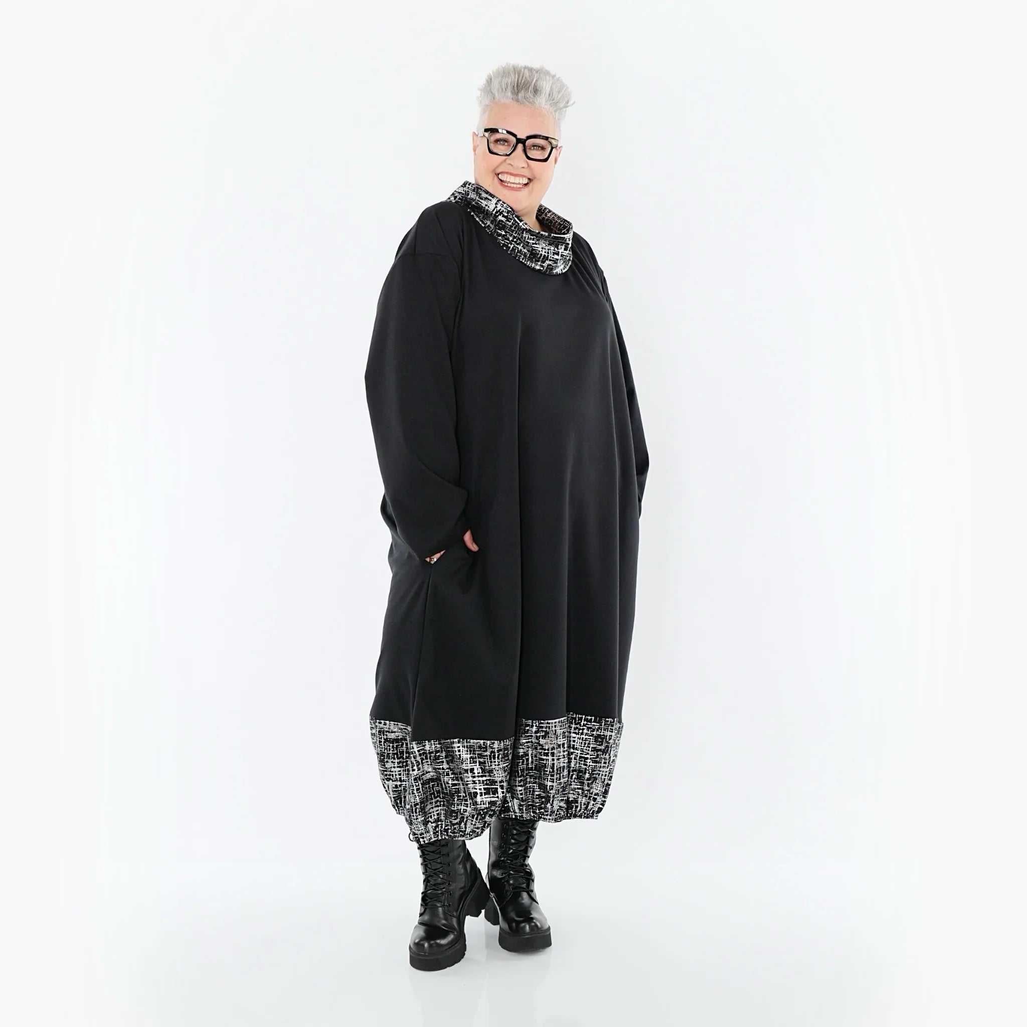  Ballonkleid von AKH Premium aus Viskose, P107156, Schwarz/Silber, Pinselstrich, Schick