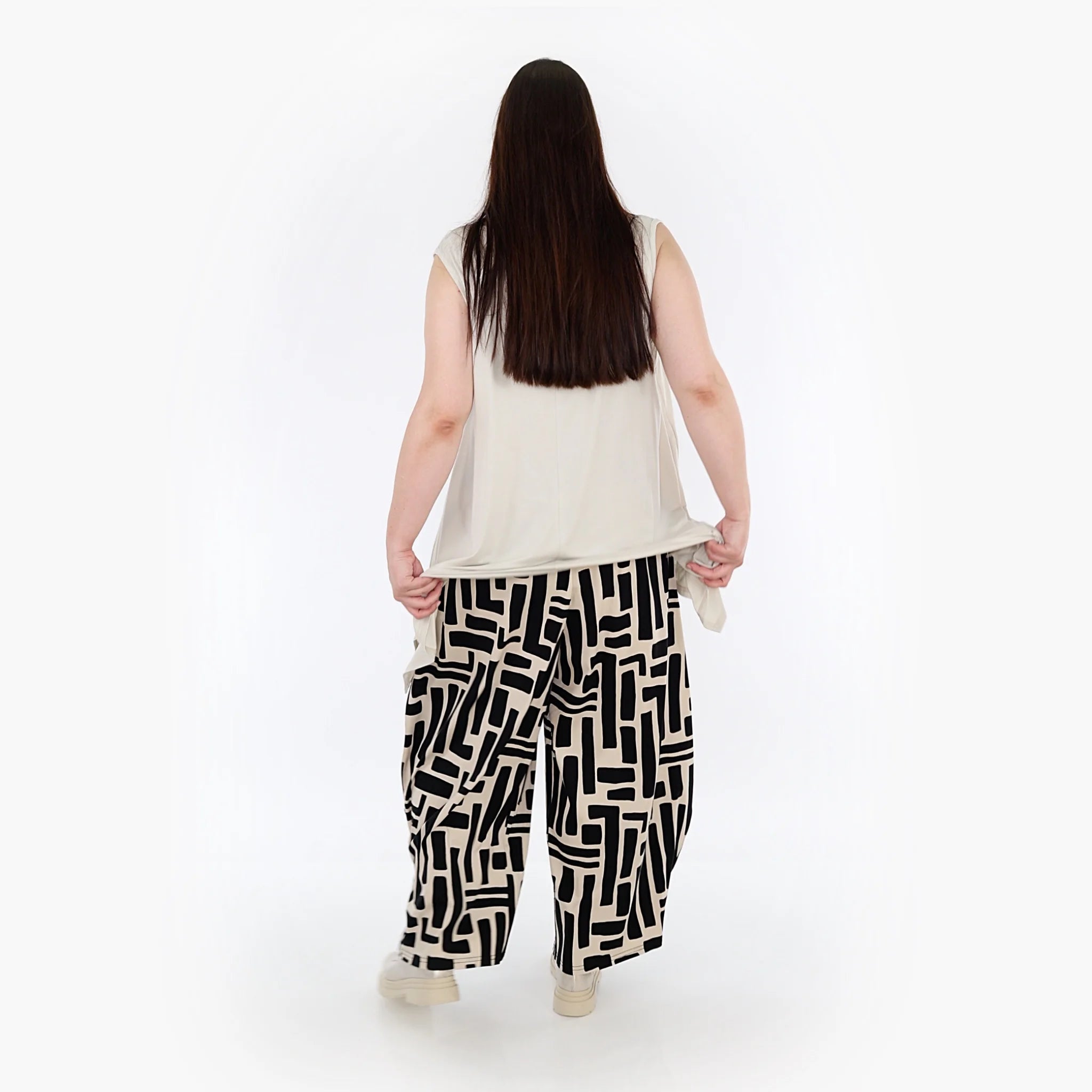  Ballonhose von AKH Fashion aus Viskose, 1318.08069, Schwarz-Ecru, Schick, Modern, Bequem