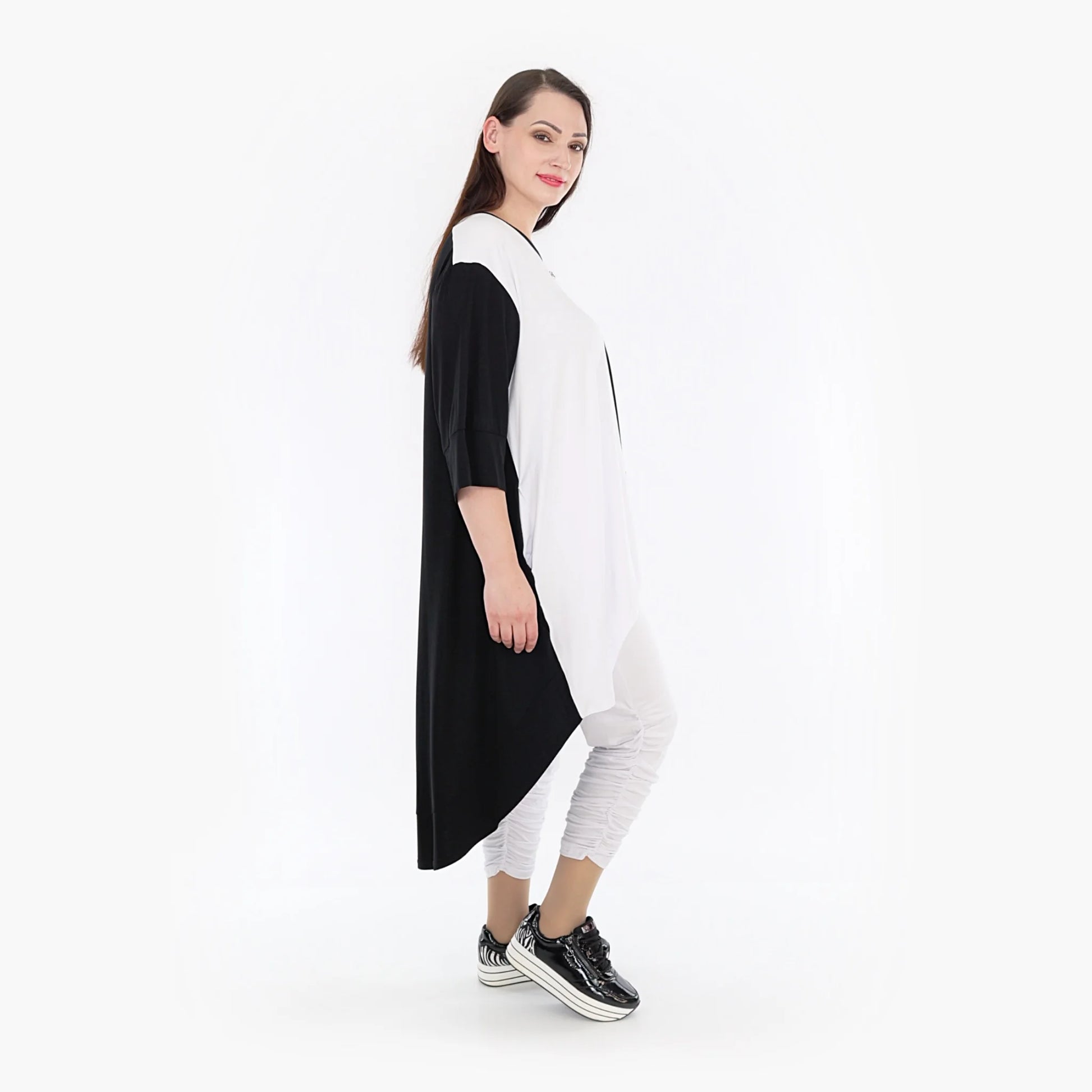  Bigshirt von AKH Fashion aus Viskose in gerundeter Form, 1321.06892, Schwarz-Weiß, Schick