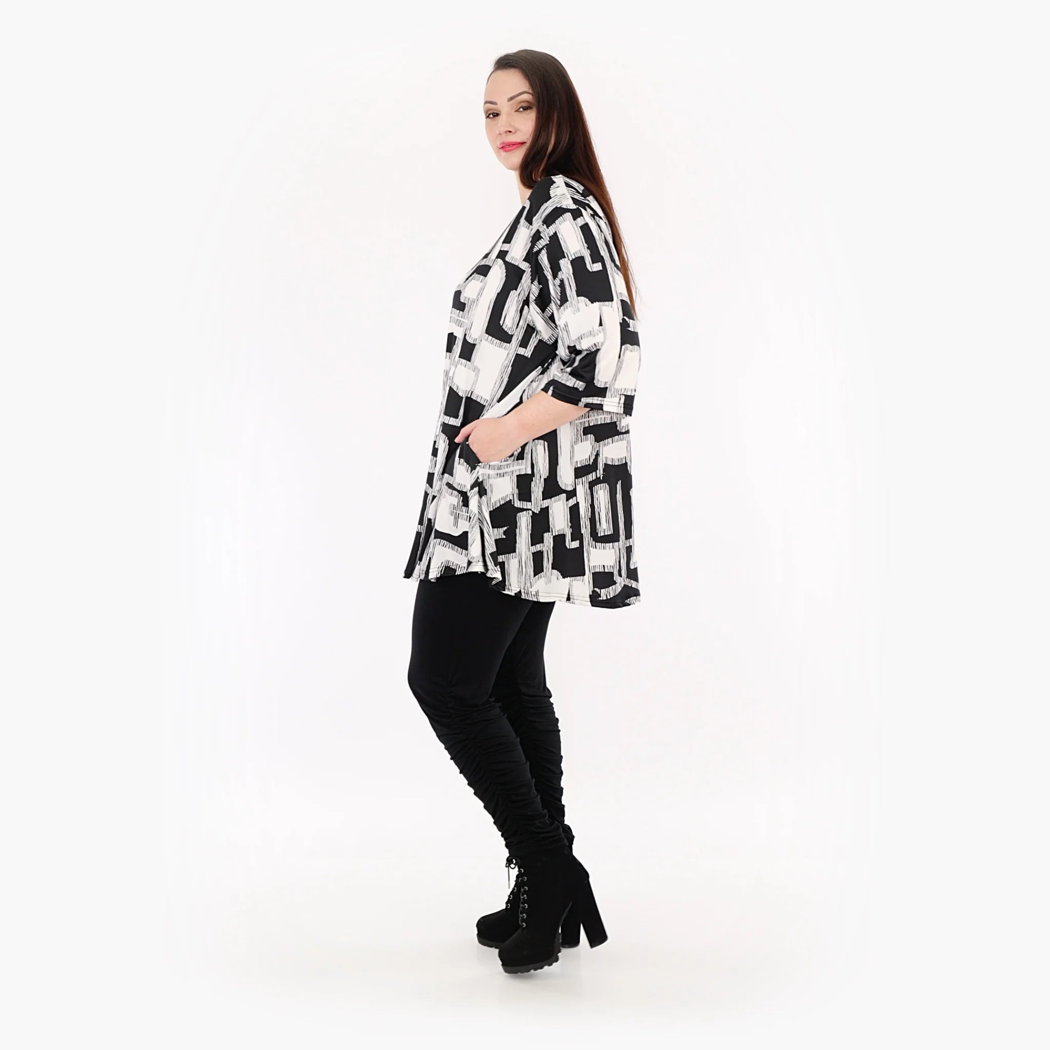  AKH Fashion Shirt in Glocken-Form, aus Viskose, 1323.01892, Schwarz-Weiß, Schick, Modern