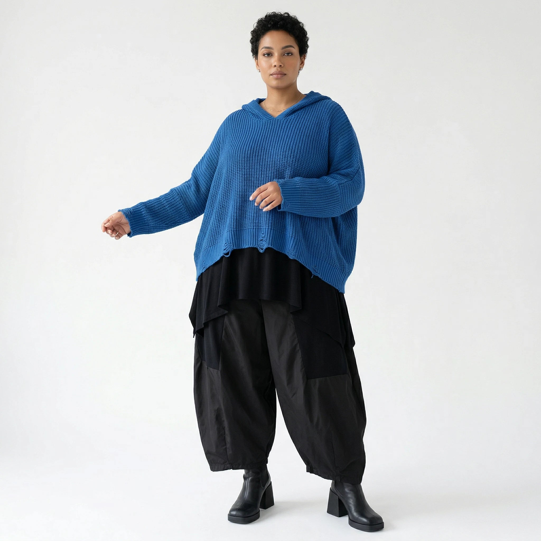 AKH Premium Bigshirt in kastiger Form, aus Baumwolle, P1032.2601, JeansBlau, Ausgefallen