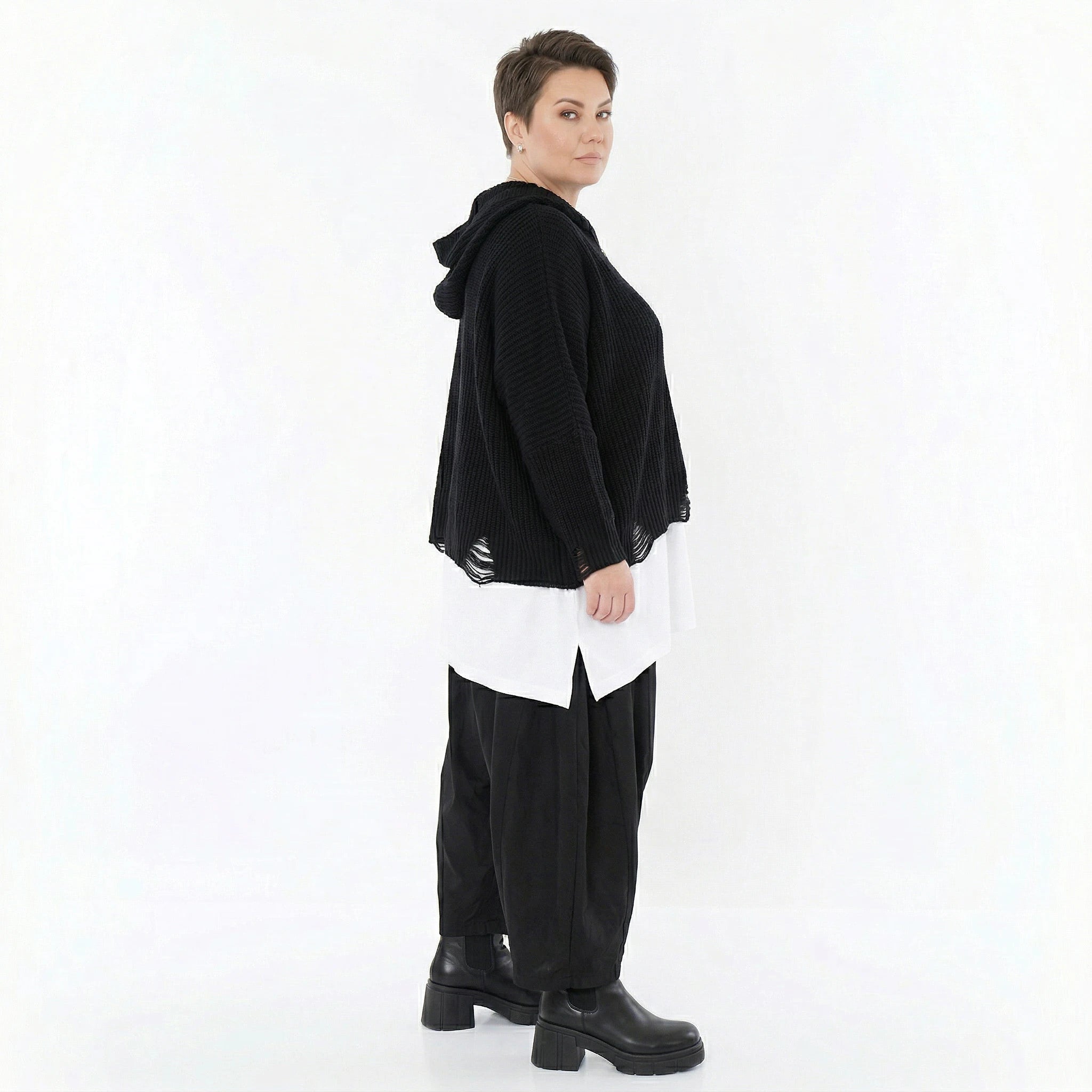AKH Premium Bigshirt in kastiger Form, aus Baumwolle, P1032.2601, Schwarz, Ausgefallen
