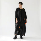 iZAR Oversize-Kleid mit Neon-Details und fließendem Slinky-Material – Avantgarde-Look bei Modeare