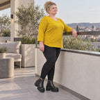 Flauschiges Feinstrickshirt in sonnigem Gelb mit Rundhals und aufgesetzten Taschen