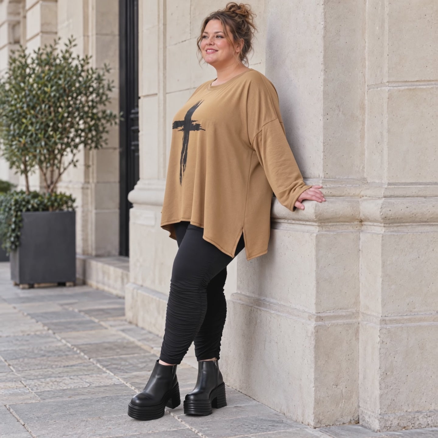 Langarmshirt Basic in Camel aus weichem Jersey mit Elasthan und schmeichelnder A-Linie