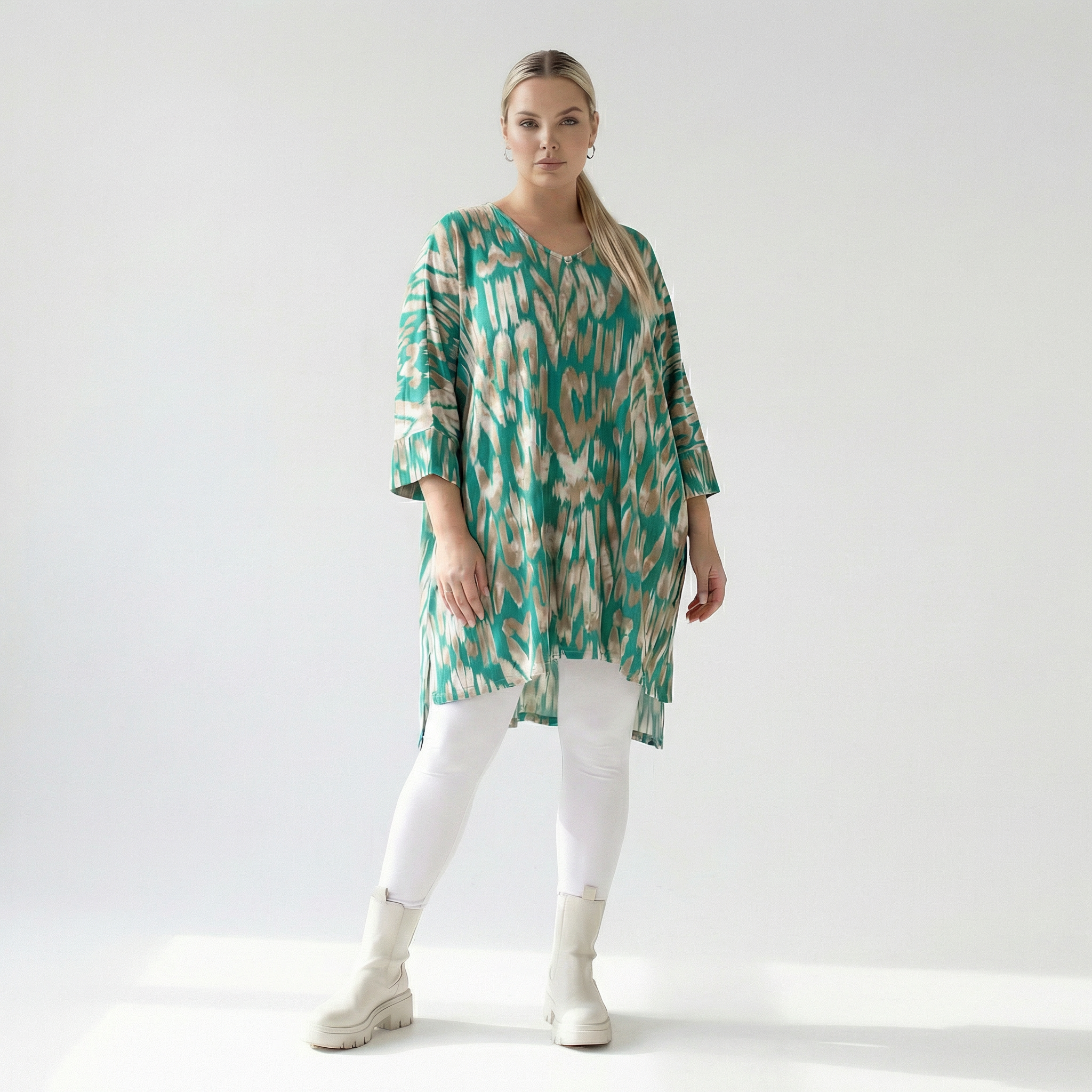 AKH Fashion Bigshirt in gerader Form, aus Viskose, 1296.06925, Mint-Beige, Grafik, Schick