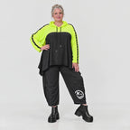 Lässiger Überwurf in leuchtendem Neongelb aus weichem Stretchjersey mit warmer Kapuze
