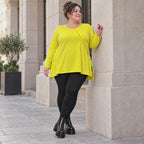 Langarmshirt in strahlendem Gelb mit fließender A-Linie aus weichem Baumwolljersey