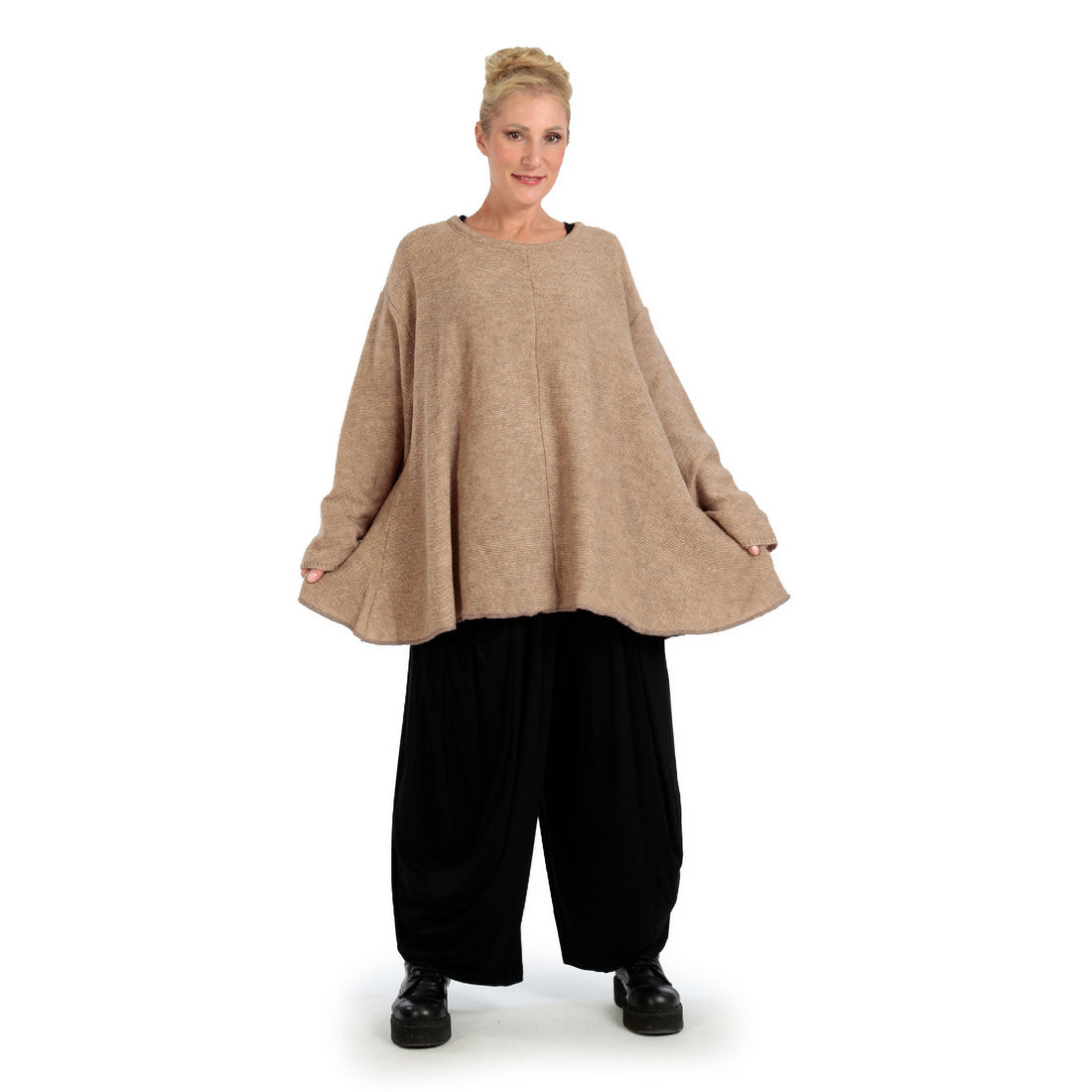  Bigshirt von AKH Fashion aus Materialmix in Glocken-Form, 1125.01892, Sand, Schick, Modern