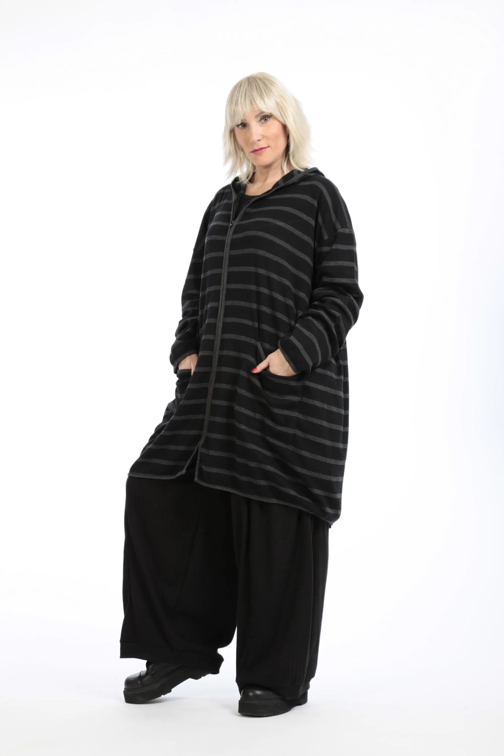  Jacke von AKH Fashion aus Materialmix in gerader Form, 1190.07598, Schwarz-Dunkelgrau