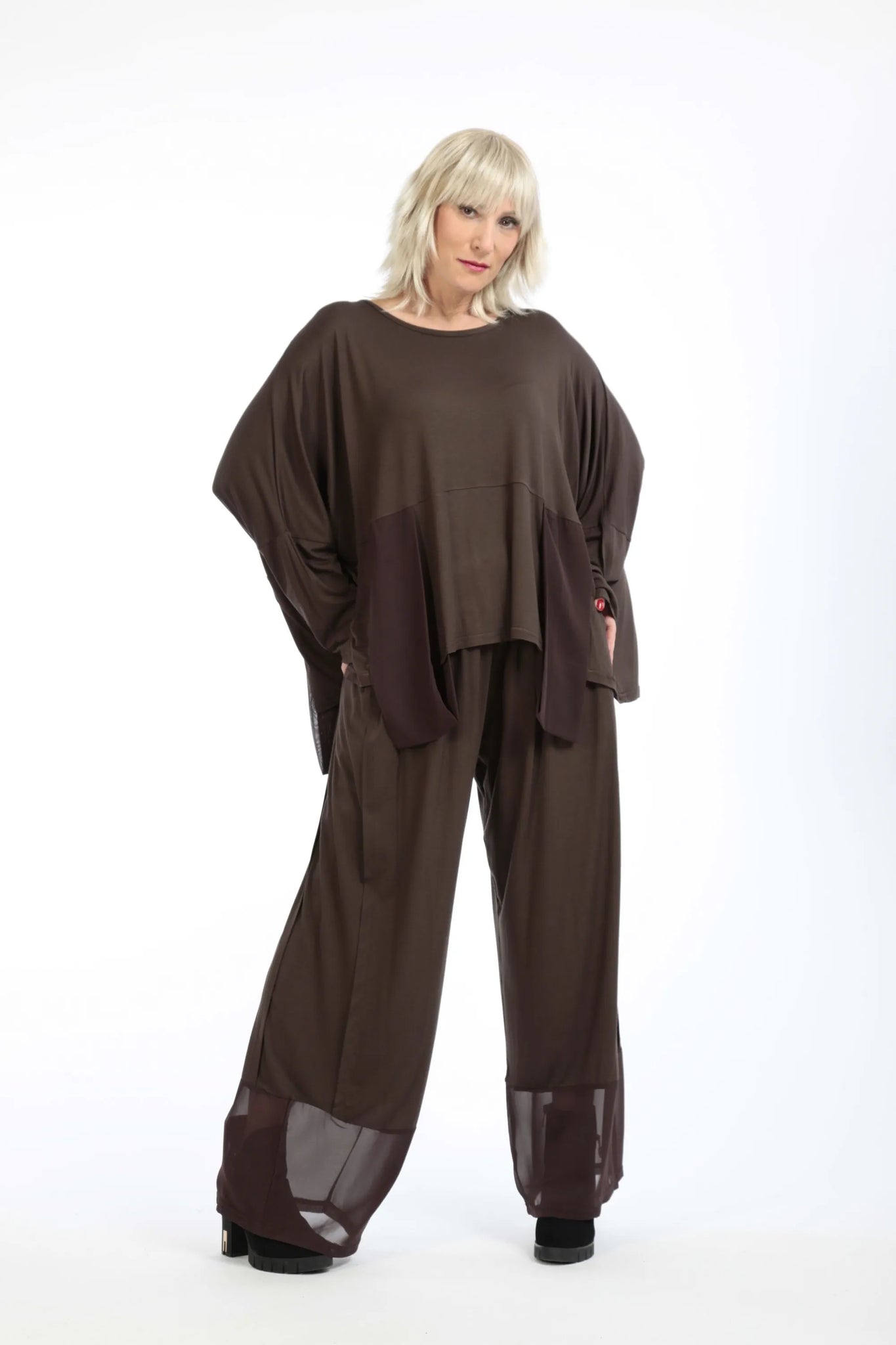  Bigshirt von AKH Fashion aus Viskose in kastiger Form, 1197.06876, Braun, Unifarben, Schick