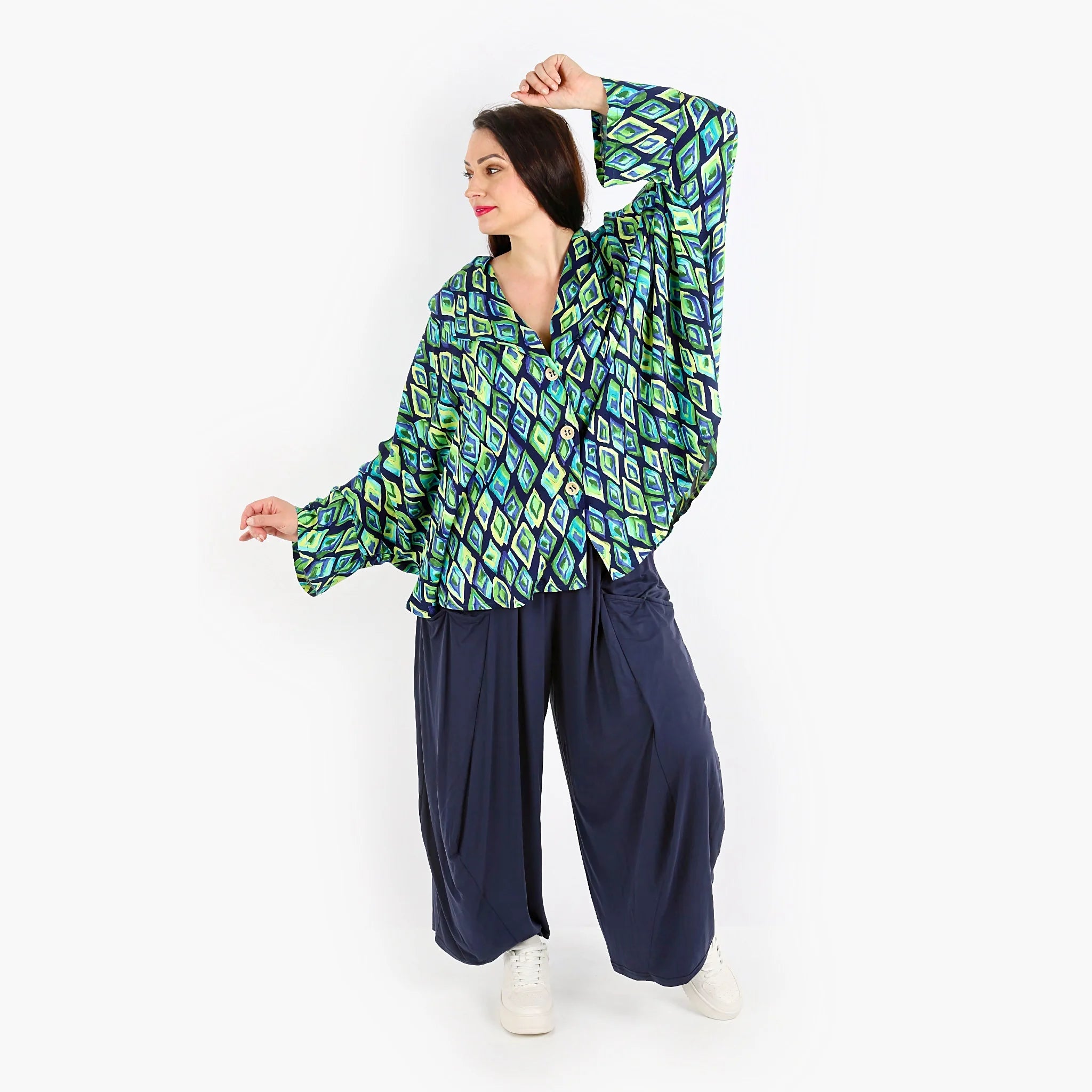  AKH Fashion Jacke in gerundeter Form, aus Viskose, 1309.00140, Marine-Grün-Gelb, Farbmix