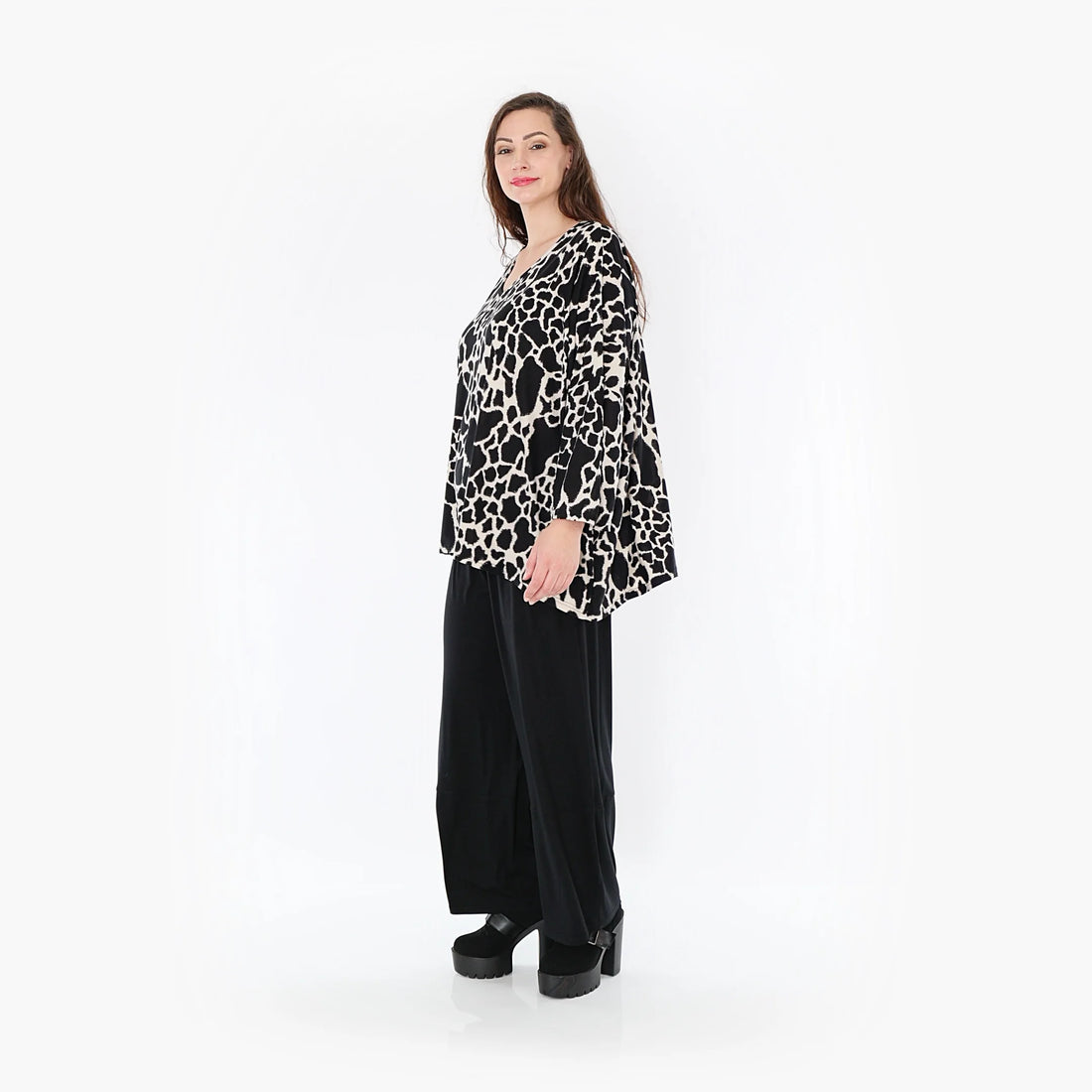  AKH Fashion Bigshirt in kastiger Form, aus Viskose, 1371.06993, Schwarz-Ecru, Leopard