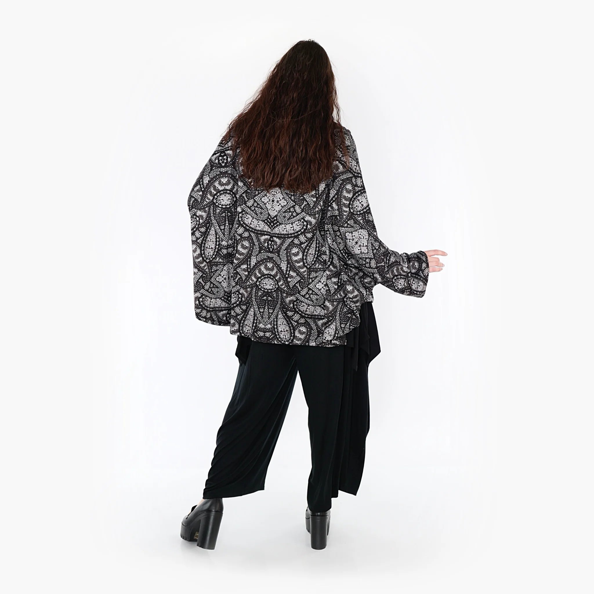  AKH Fashion Jacke in gerundeter Form, aus Materialmix, 1332.00140, Grau-Schwarz, Schick