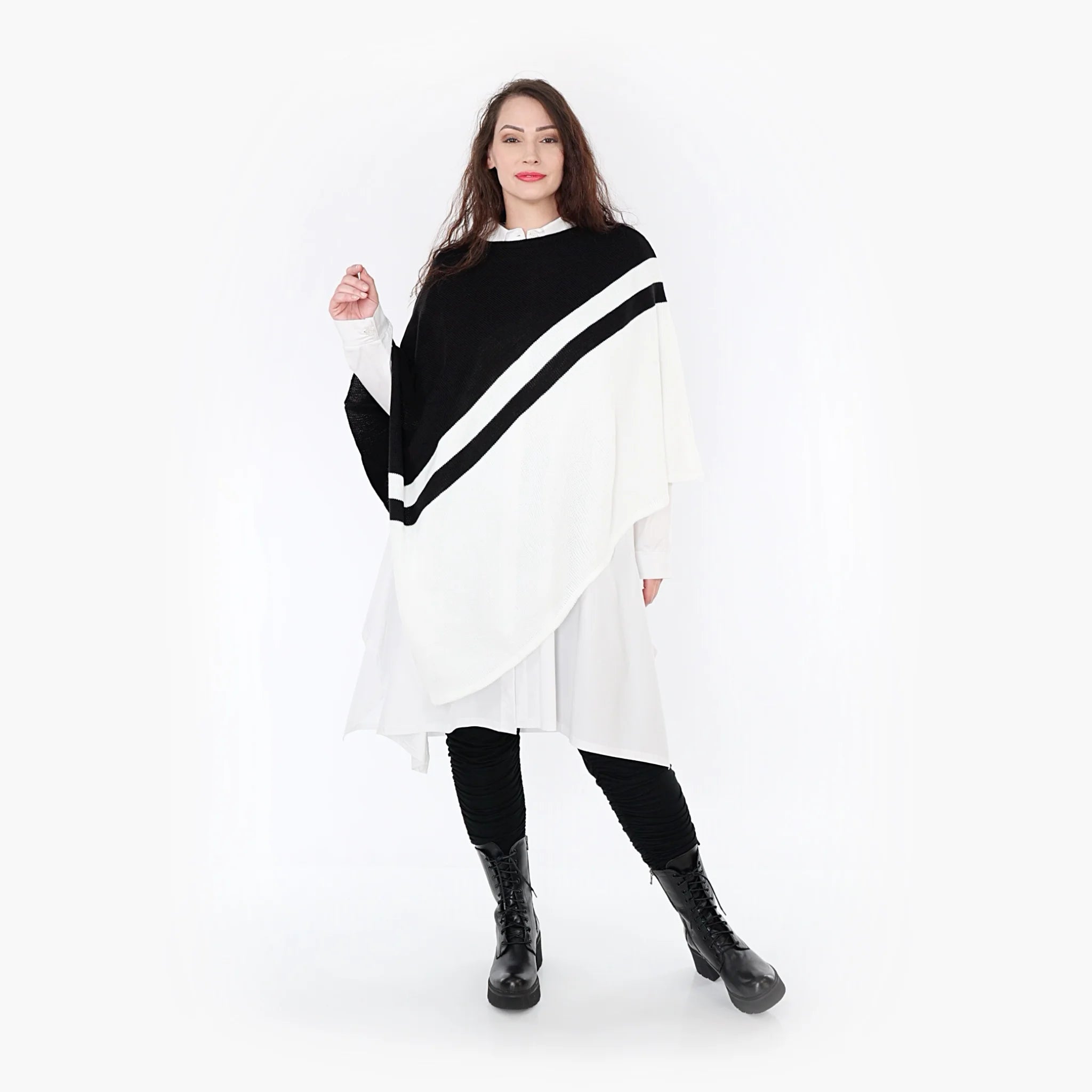  AKH Fashion Poncho in asymmetrischer Form, aus Baumwolle, 1343.02407, Weiß-Schwarz
