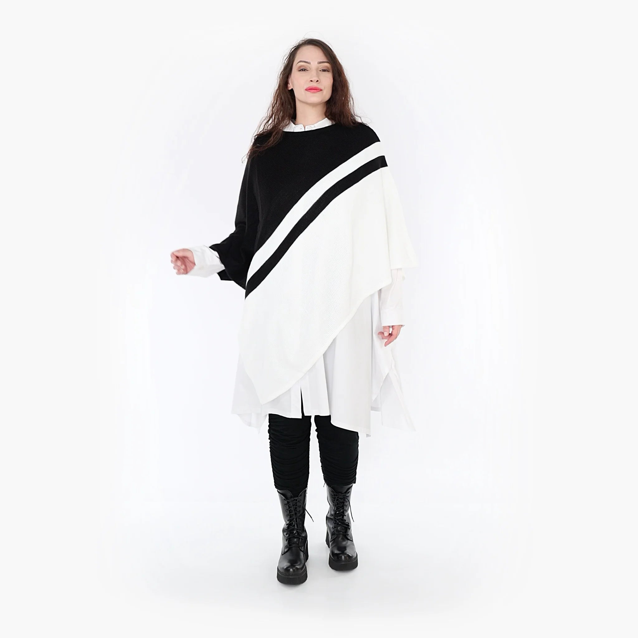  AKH Fashion Poncho in asymmetrischer Form, aus Baumwolle, 1343.02407, Weiß-Schwarz