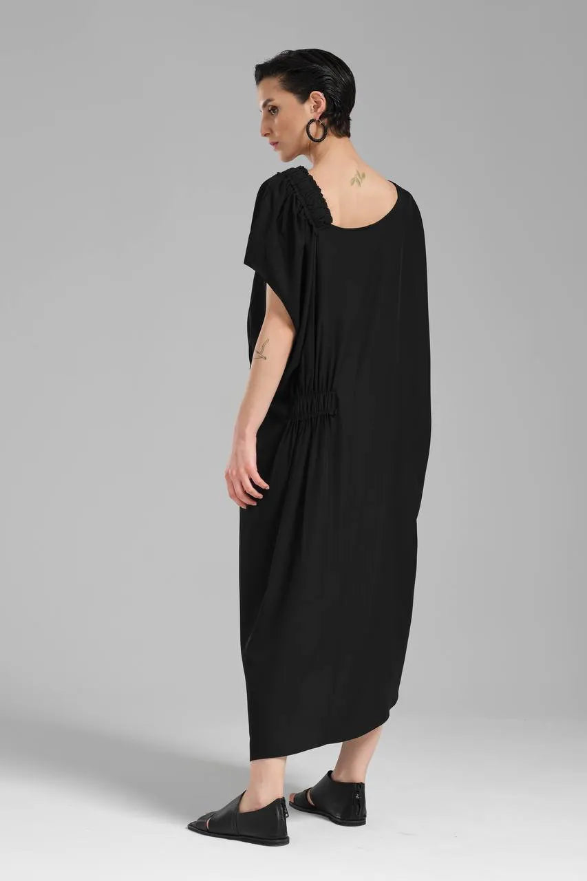  TW3 Kleid in asymmetrischer Form, aus Polyamid, 1217, Schwarz, Schick, Ausgefallen
