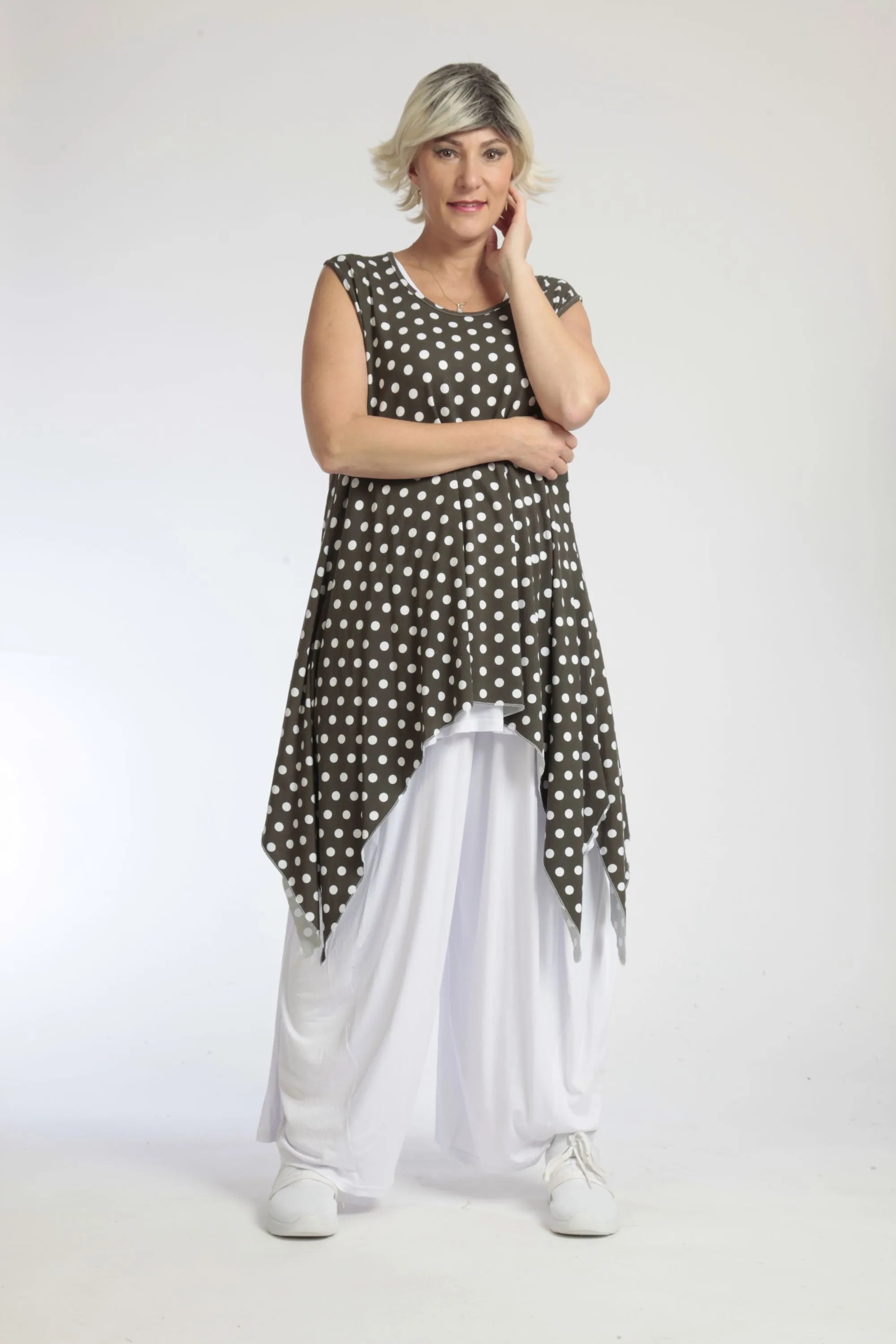  Zipfel Top von AKH Fashion aus Viskose, 1049.01827, Taupe-Punkte-Groß, Punkte, Schick