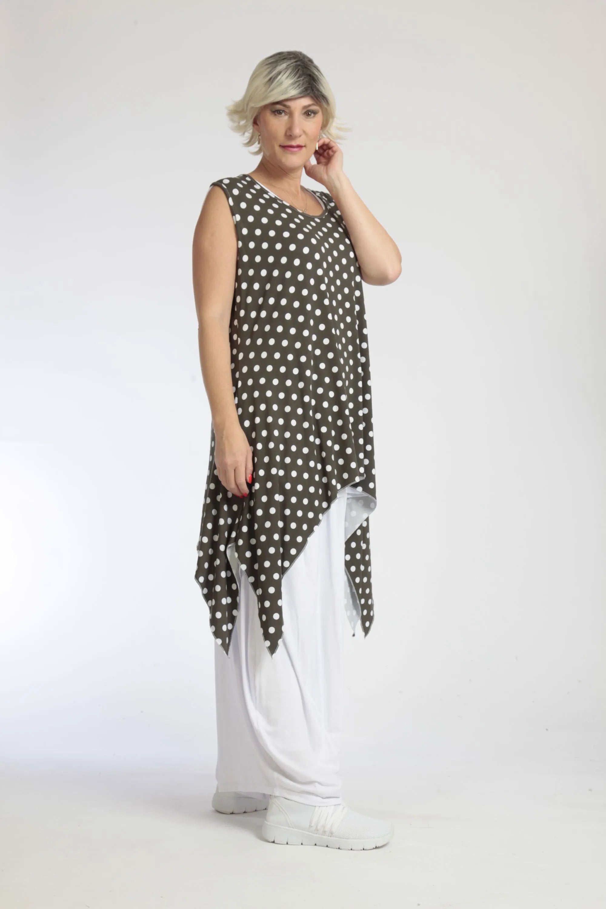  Zipfel Top von AKH Fashion aus Viskose, 1049.01827, Taupe-Punkte-Groß, Punkte, Schick