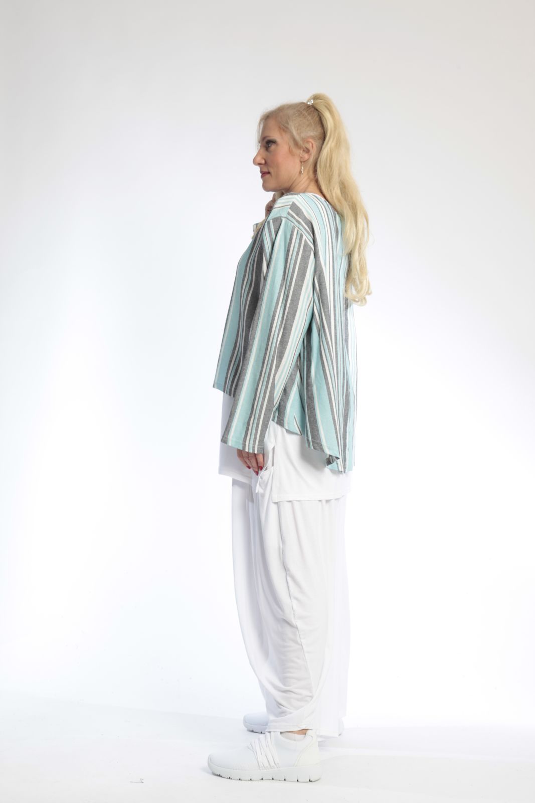  AKH Fashion Jacke in gerundeter Form, aus Viskose, 0805.00130, Türkis, Streifen, Schick