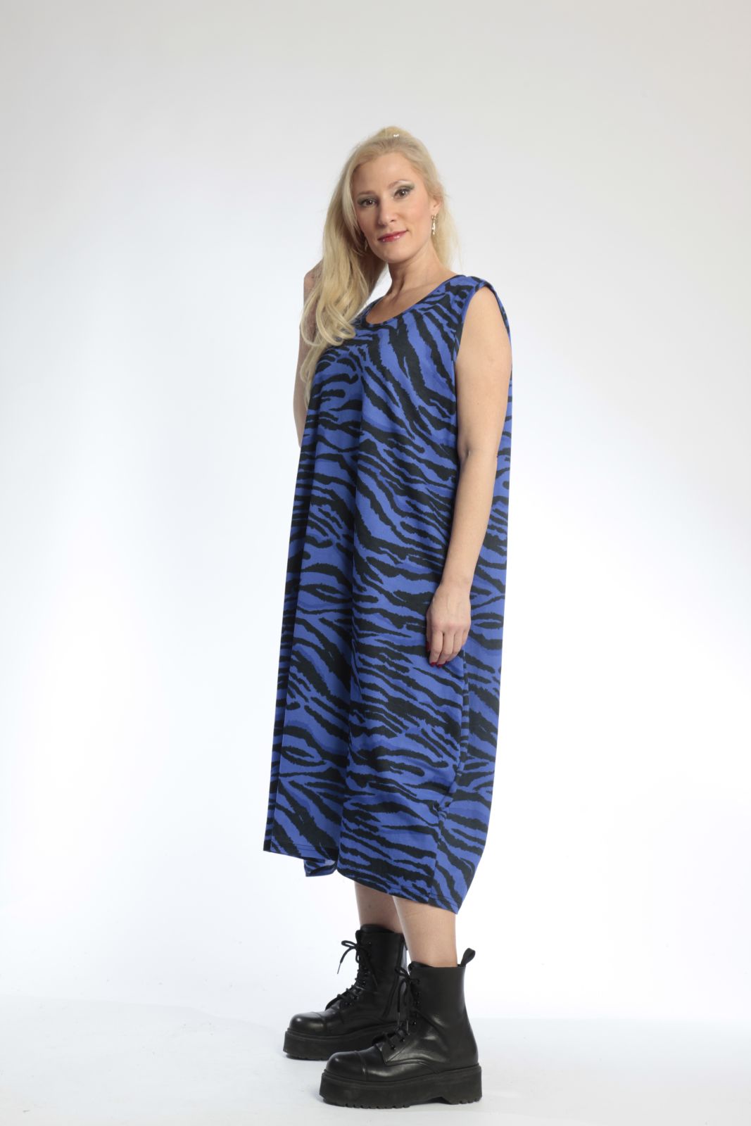  Ballonkleid von AKH Fashion aus Materialmix, 0801.00789, Royalblau-Schwarz, Zebra, Schick