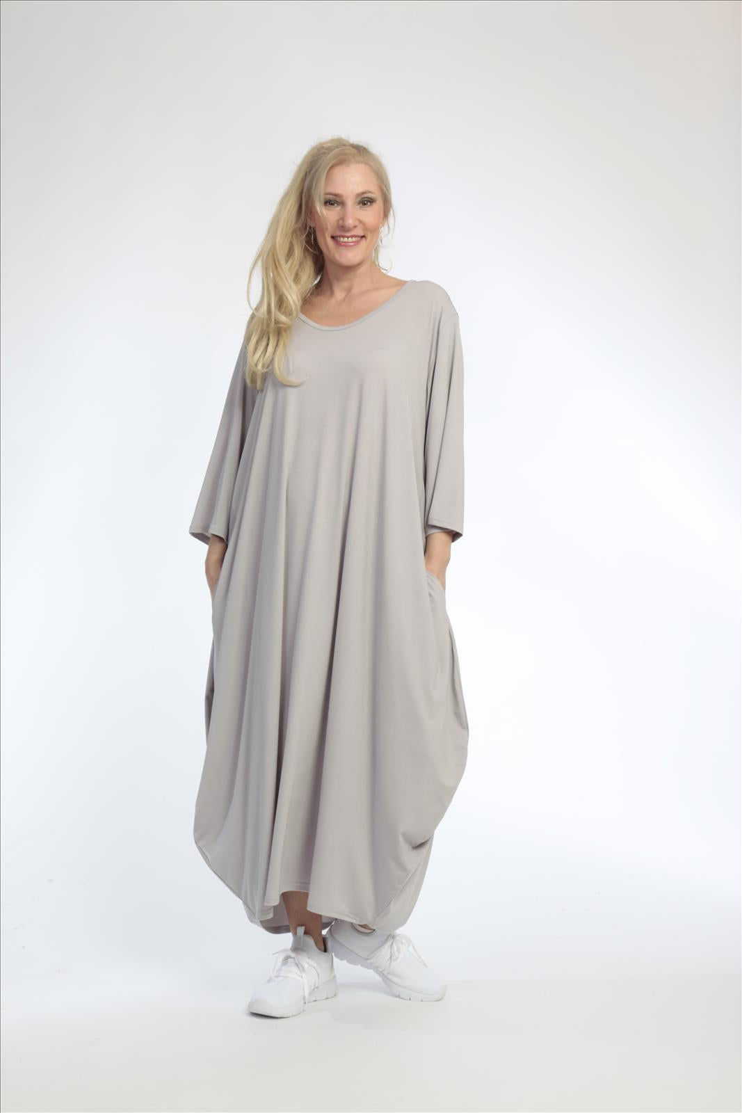  Ballonkleid von AKH Fashion aus Materialmix, 0792.01926, Taupe, Schick, Modern, Bequem