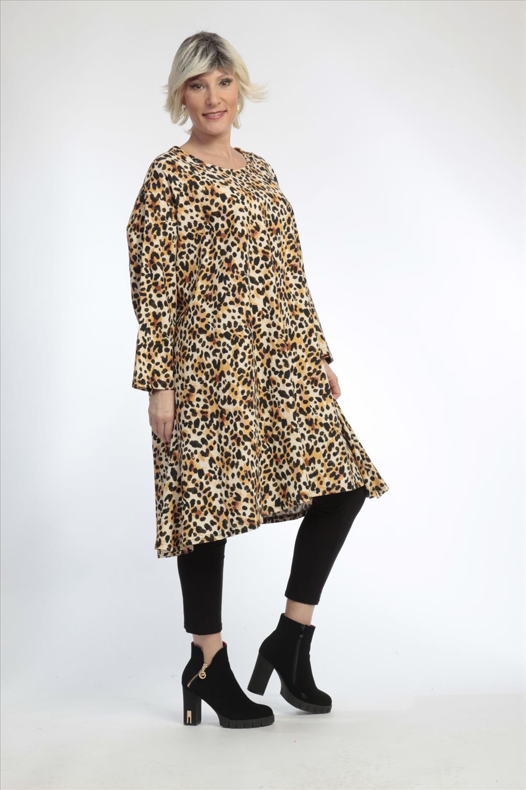  A-Form Bigshirt von AKH Fashion aus Viskose, 0829.02666, Natur-Schwarz, Leopard, Schick