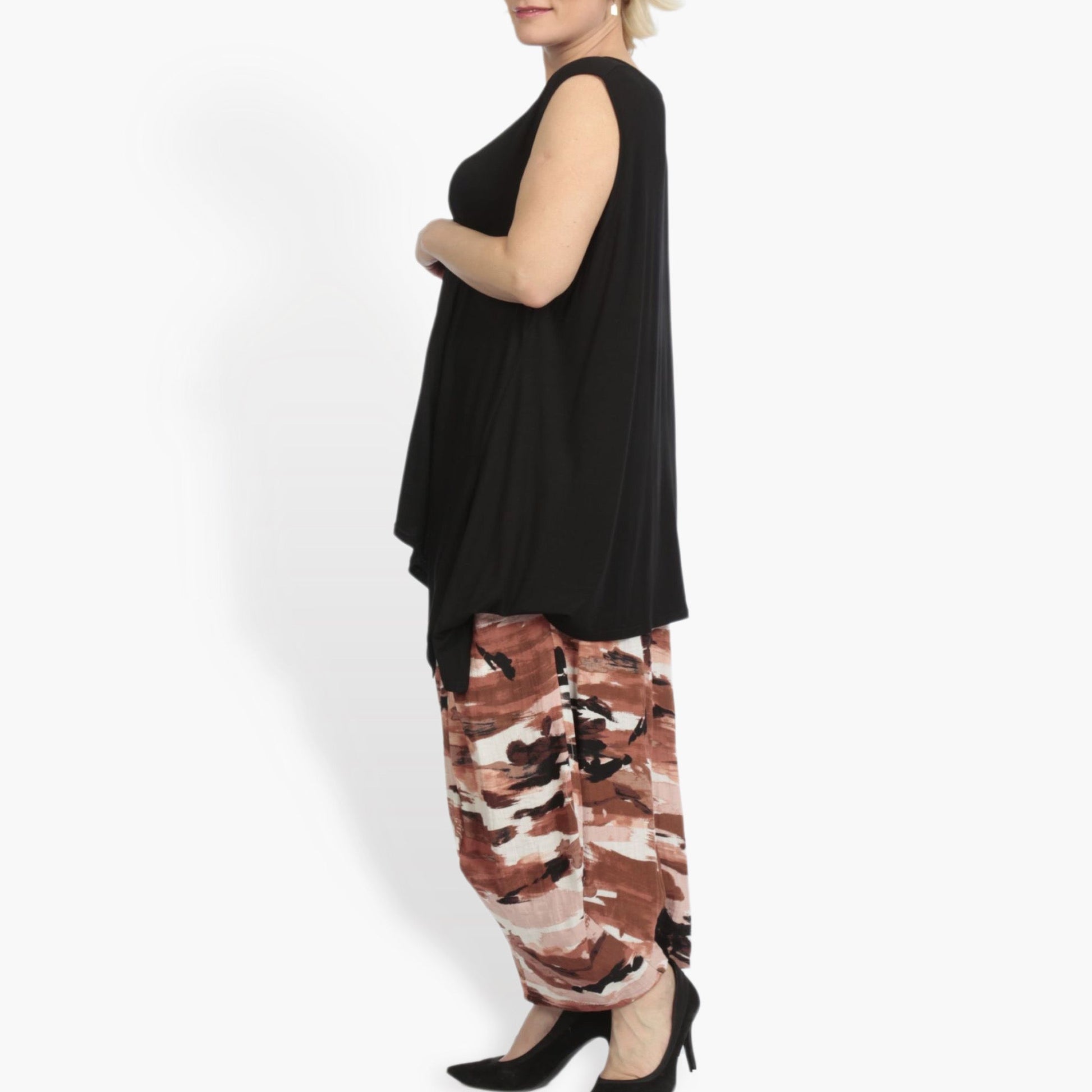  Ballonhose in trendigem Terra-Multi-Kamouflage aus luftigem Rayon für sportliche Plus Size Looks