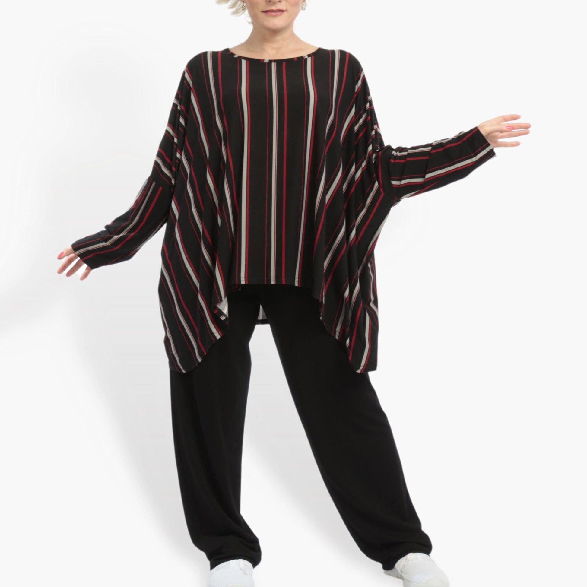  Modisches Oversize-Shirt in Schwarz-Rot-Grau mit Streifen und 3/4-Ärmeln für Plus-Size-Look