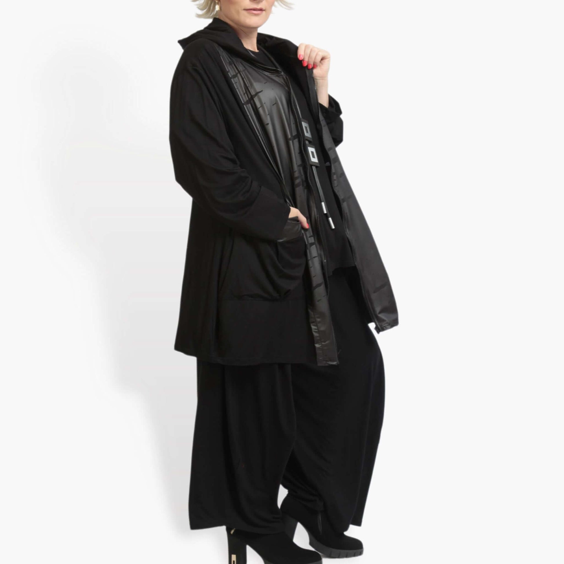  A-Form Jacke von AKH Fashion aus Viskose, 0894.06668, Schwarz, Kamuflage, Schick, Modern