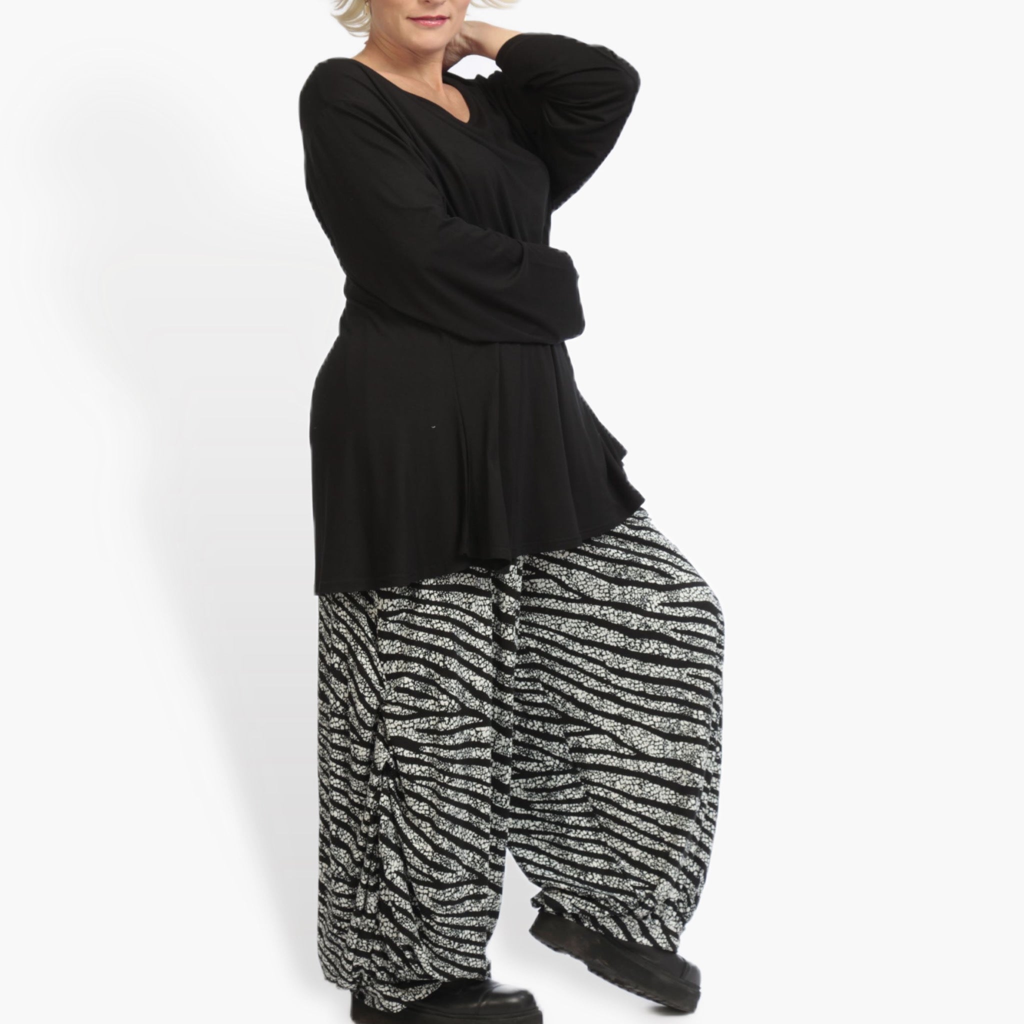  Ballonhose von AKH Fashion aus Viskose, 0939.01942, Schwarz-Weiß, Streifen, Schick
