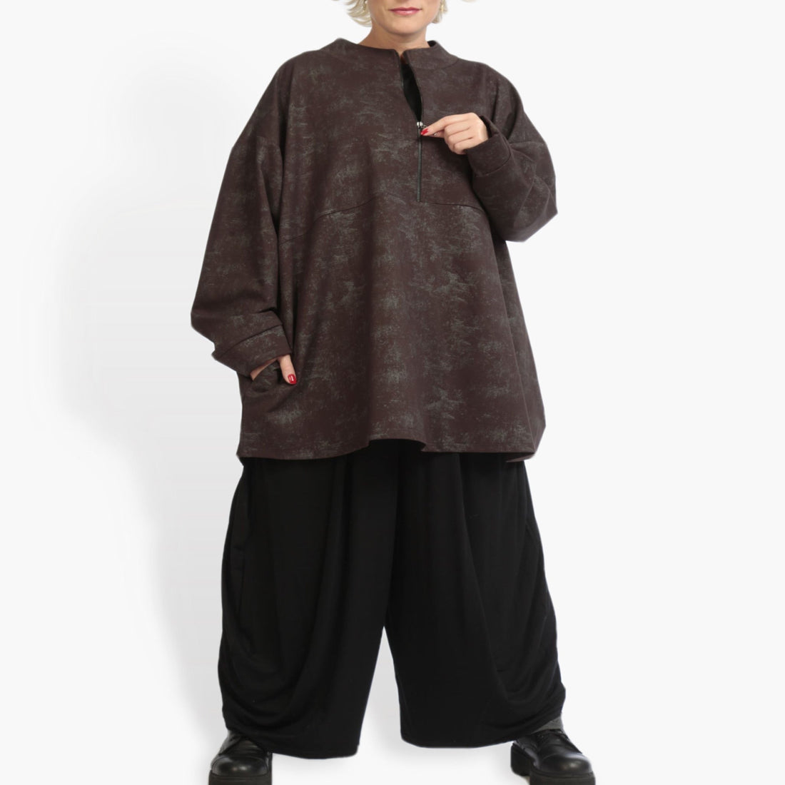  Bigshirt von AKH Fashion aus Viskose in kastiger Form, 0942.06821, Dunkelbraun, Ausgefallen