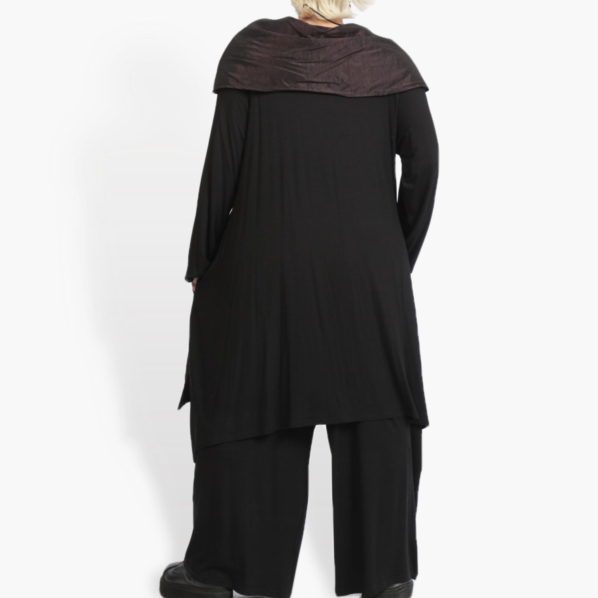  Oversize Layered Shirt in eleganten Schwarz-Aubergine für Plus Size mit langem Arm und Kragen